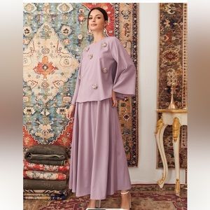 3D Appliqués Detail Bell Sleeve Top & Skirt Set